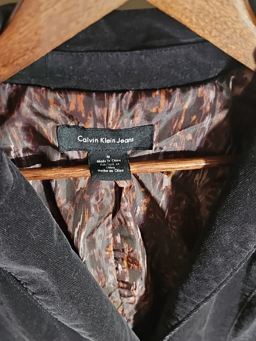 Calvin Klein Black Velvet Blazer with Printed Lining - Picture 2 of 5